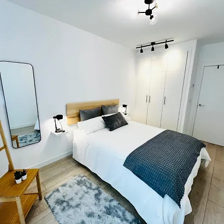 アパート B&n Place Nuevo! Parking Gratuito ヴィーゴ